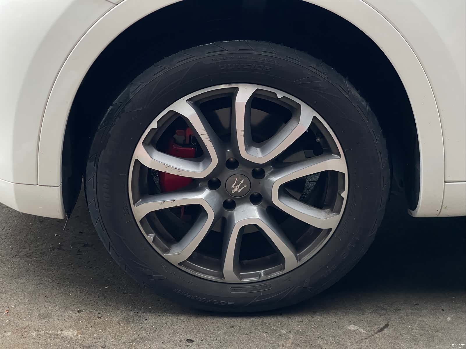 Maserati Levante, 2017 16