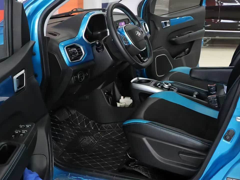 BAIC EC3
