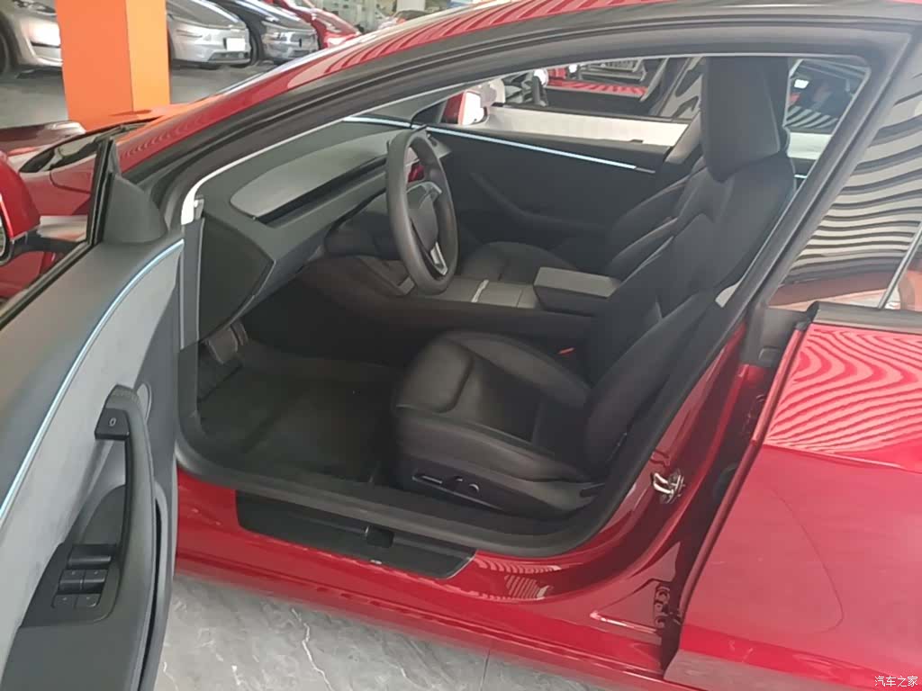 Tesla Model 3, 2024 16