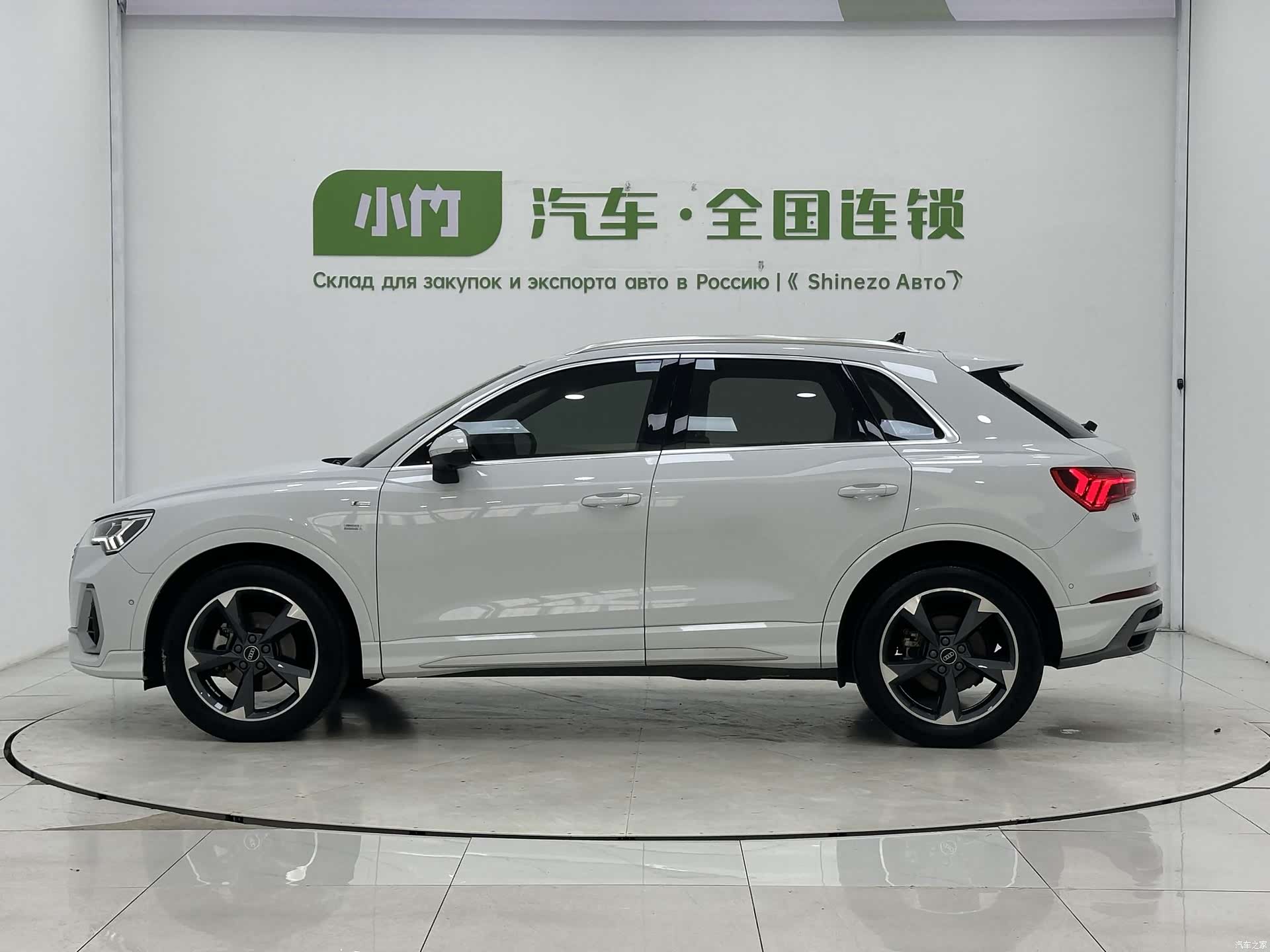 Audi Q3, 2023 все фото