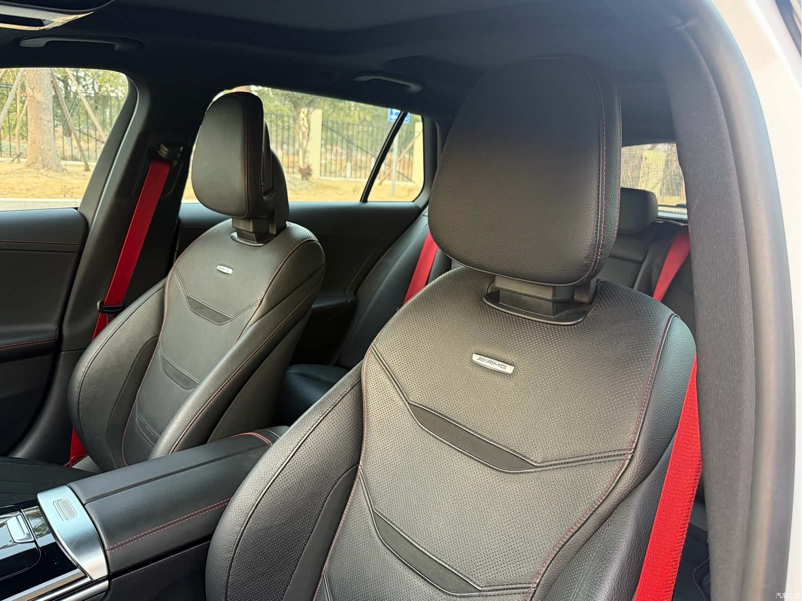 Mercedes-Benz C-Class, 2026 9