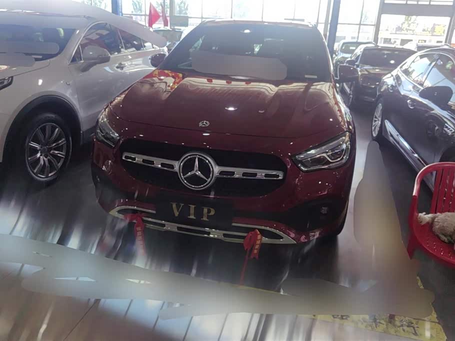 Mercedes-Benz GLA Mercedes-Benz GLA