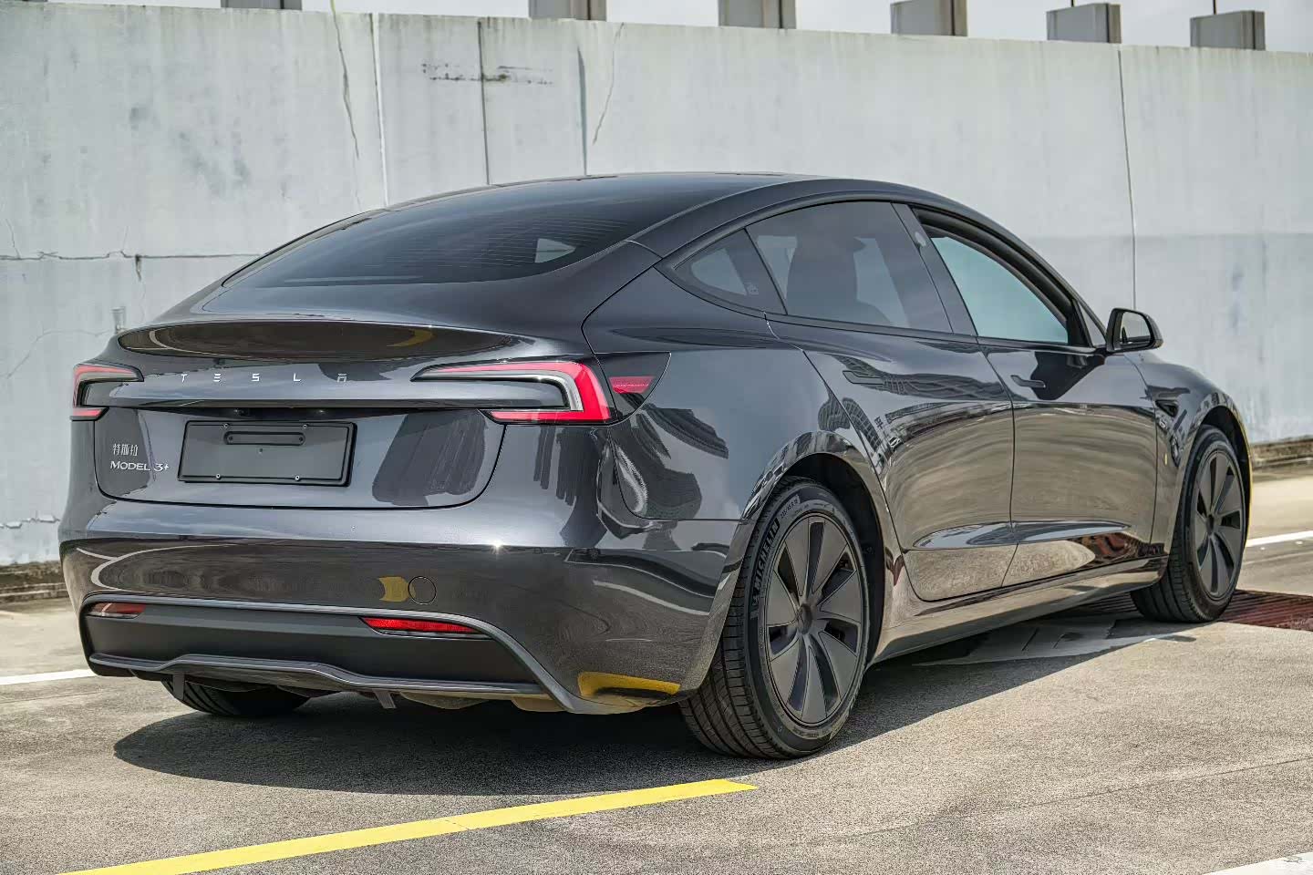Tesla Model 3, 2024 9