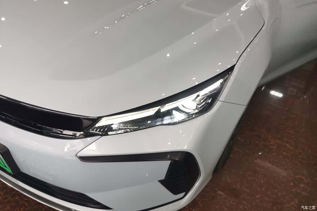 Geely Emgrand, 2024 все фото