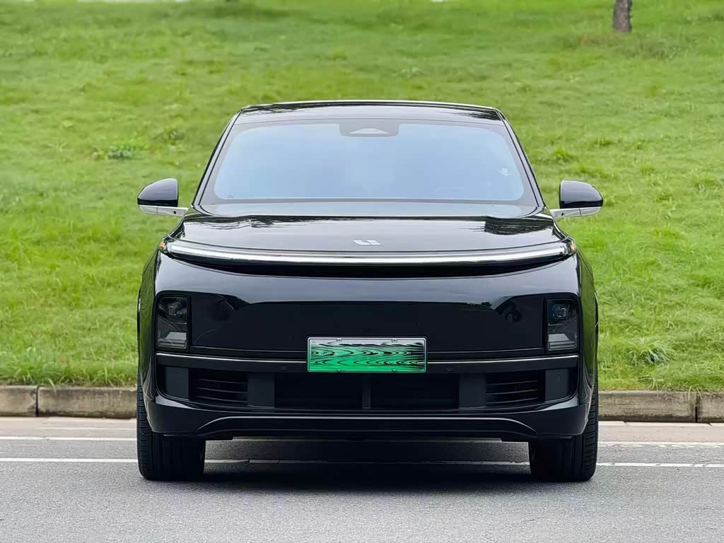 Li Auto L8