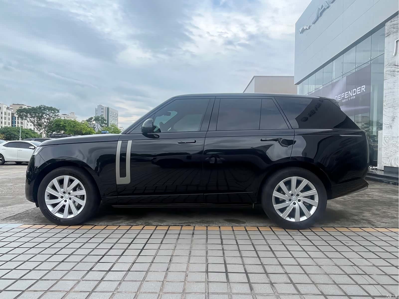 Land Rover Range Rover, 2024 3
