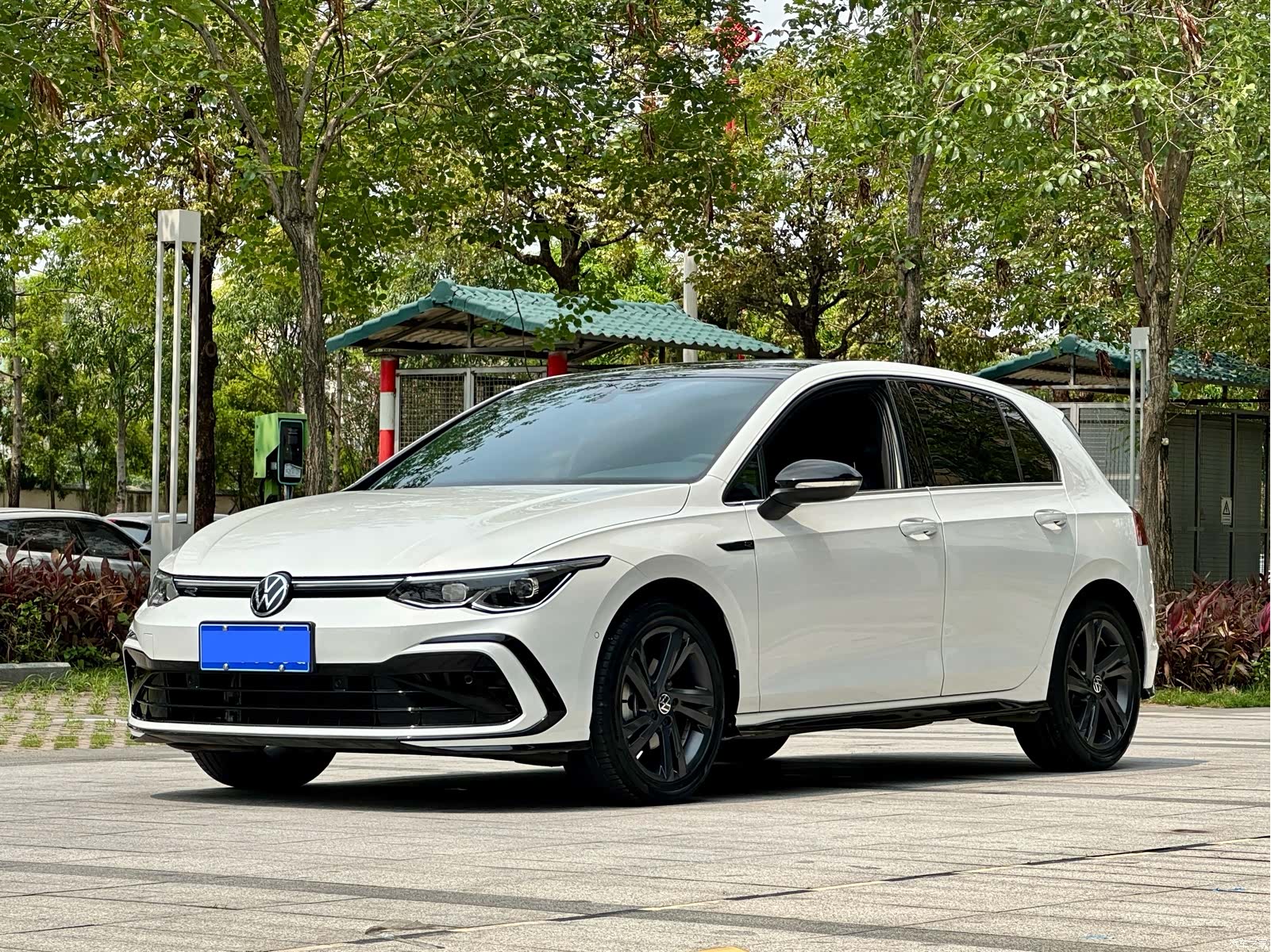 Volkswagen Golf, 2023 1