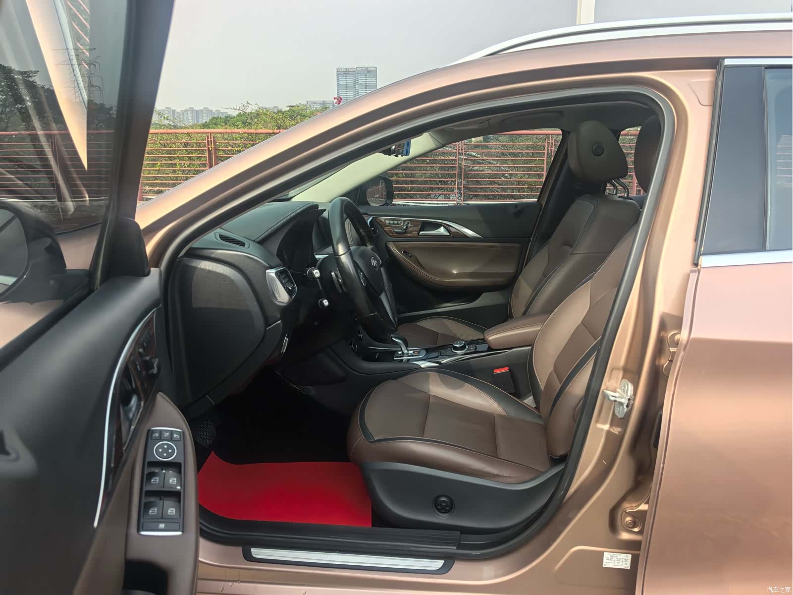 Infiniti QX30, 2018 4
