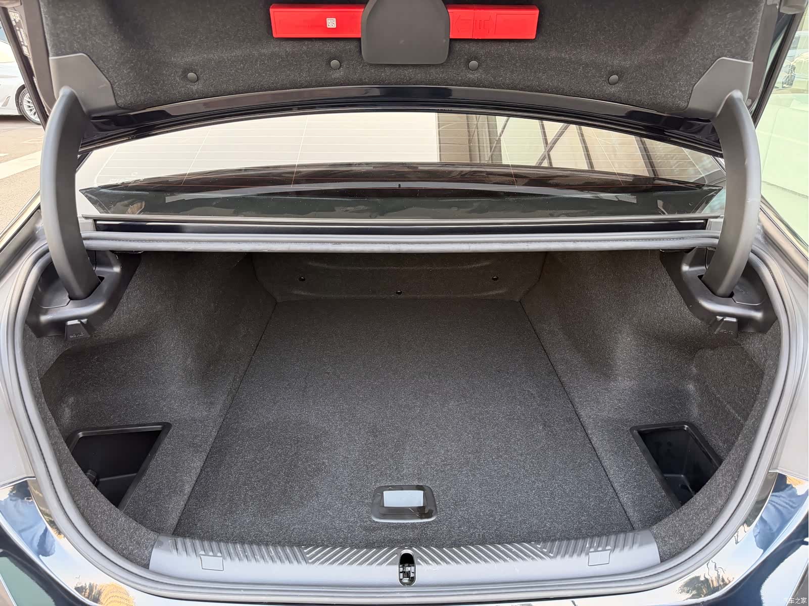 BMW i5, 2024 25