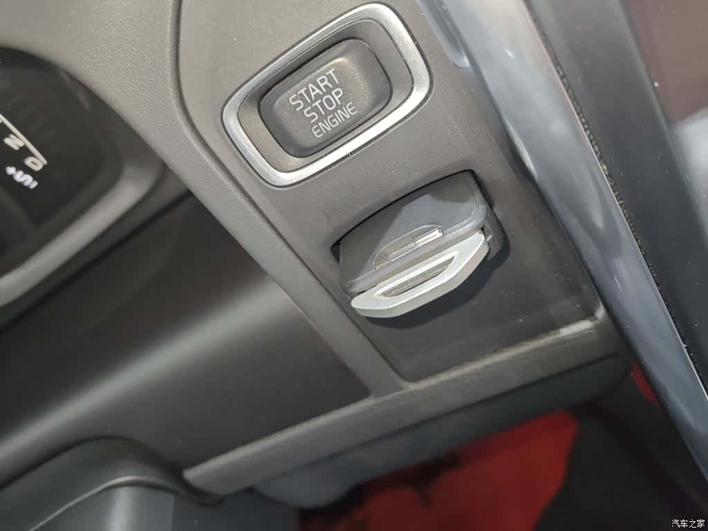 Volvo XC60, 2017 22