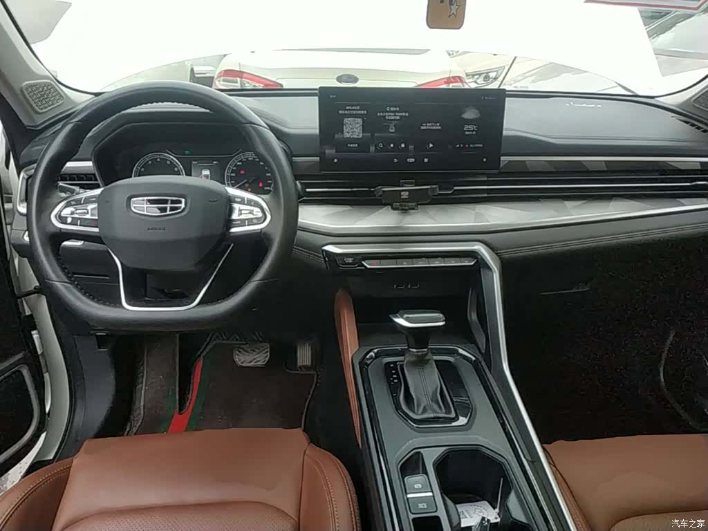 Geely X6, 2022 10