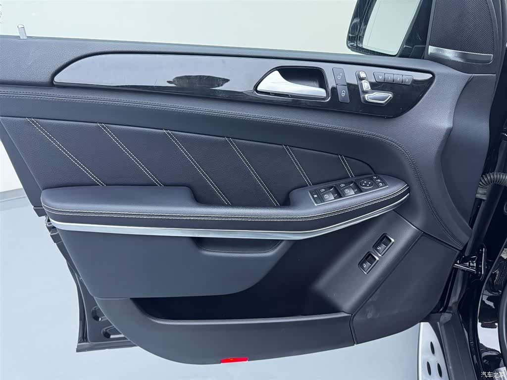 Mercedes-Benz GLS, 2019 11