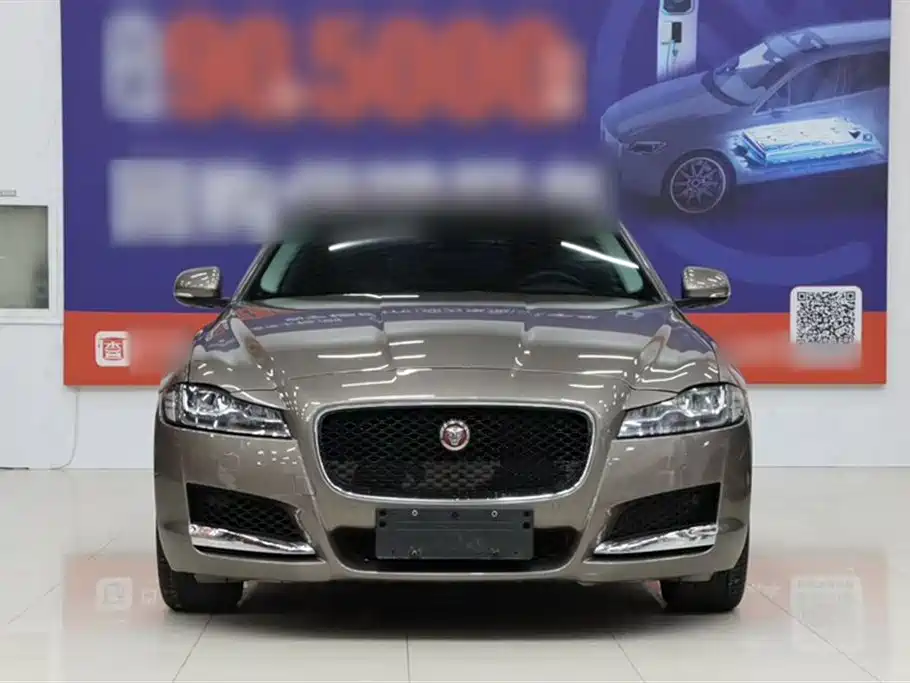 Jaguar XFL