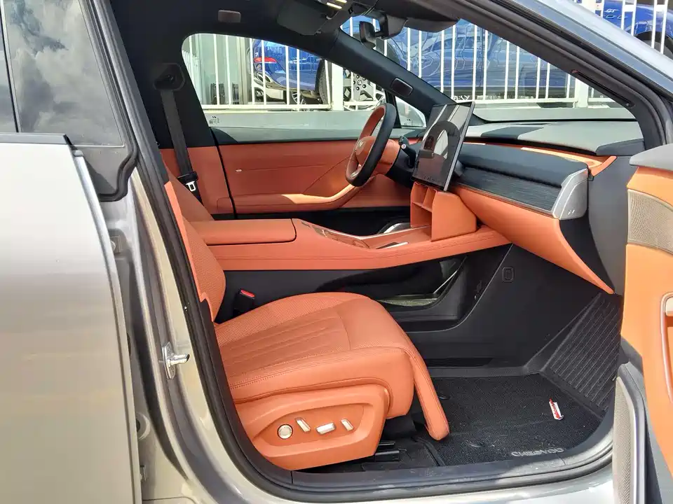 NIO L60 NIO L60