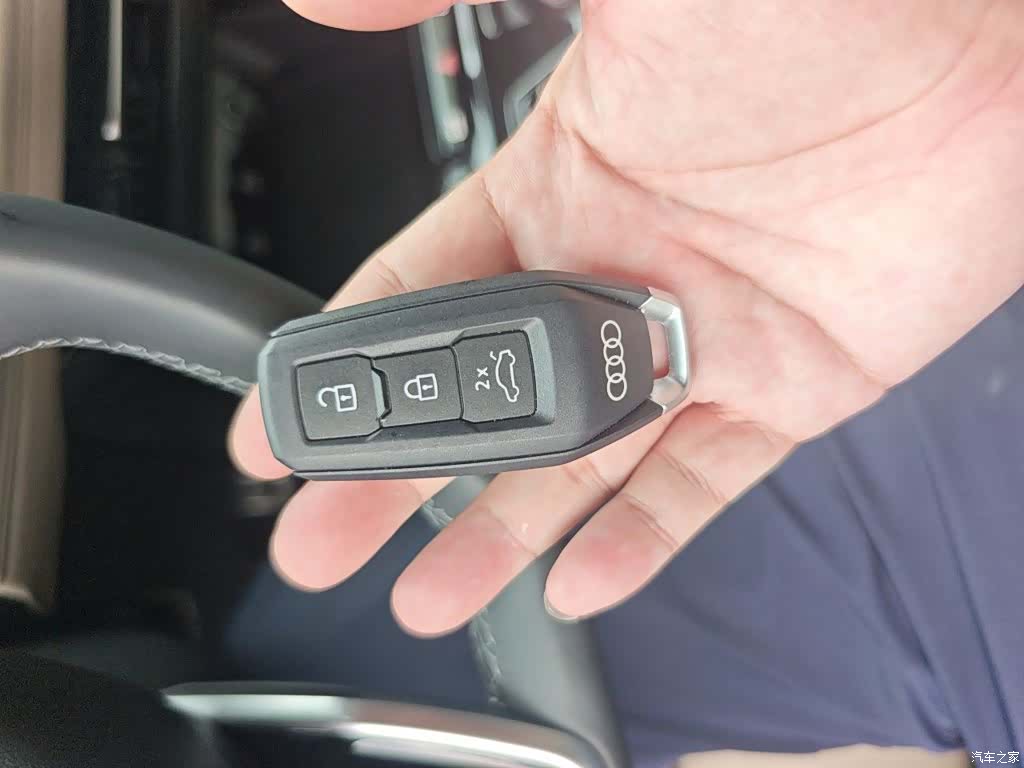 Audi e-tron, 2026 9