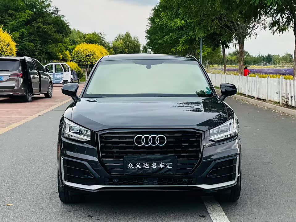 Audi Q2L