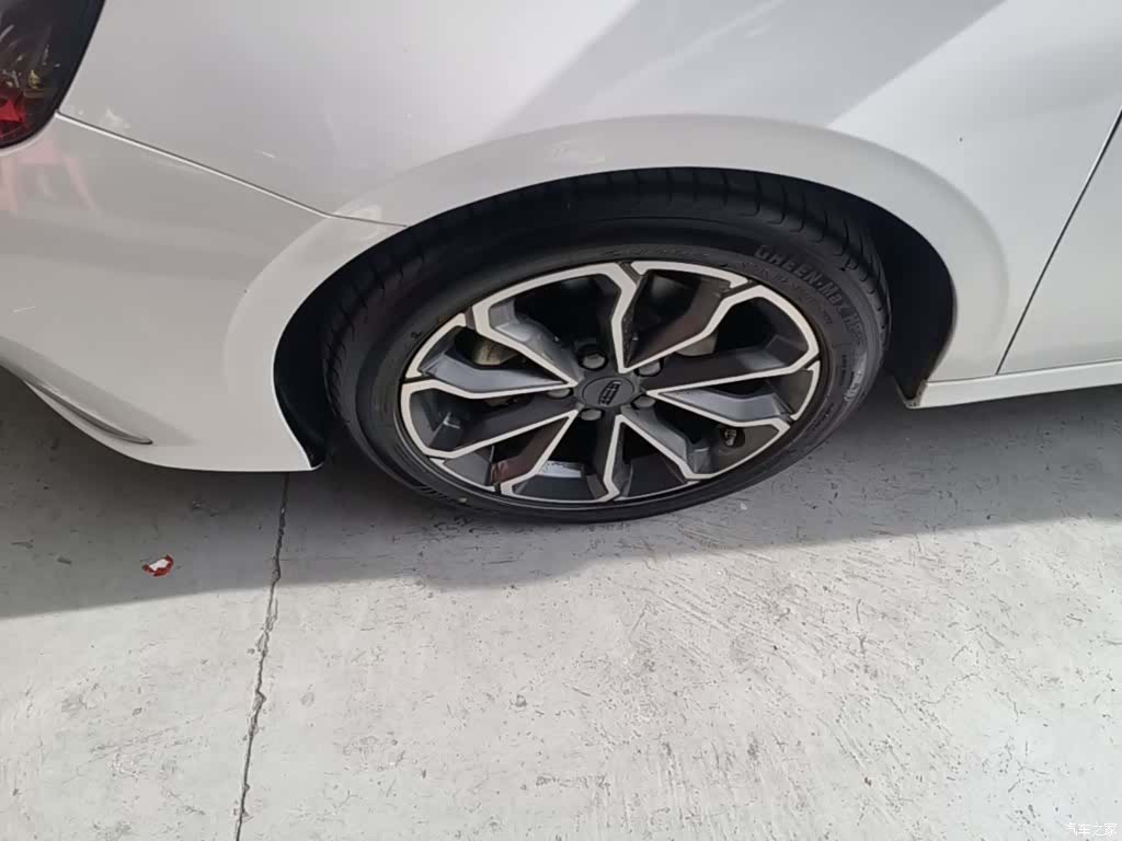 Geely Binray, 2022 23