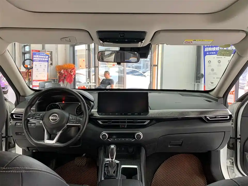 Nissan Teana