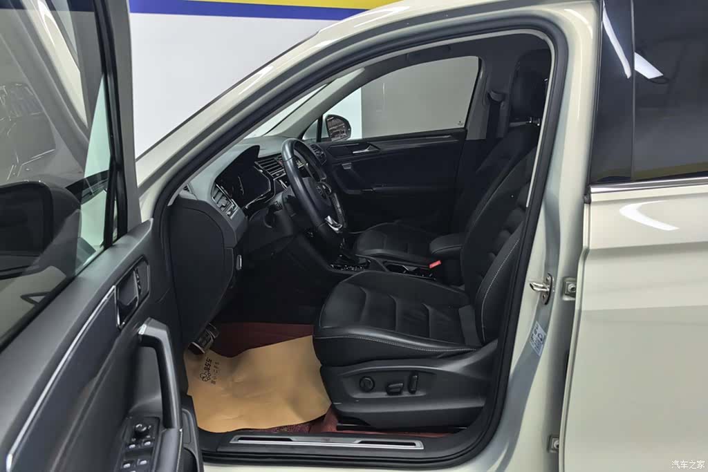 Volkswagen Tiguan L, 2021 9