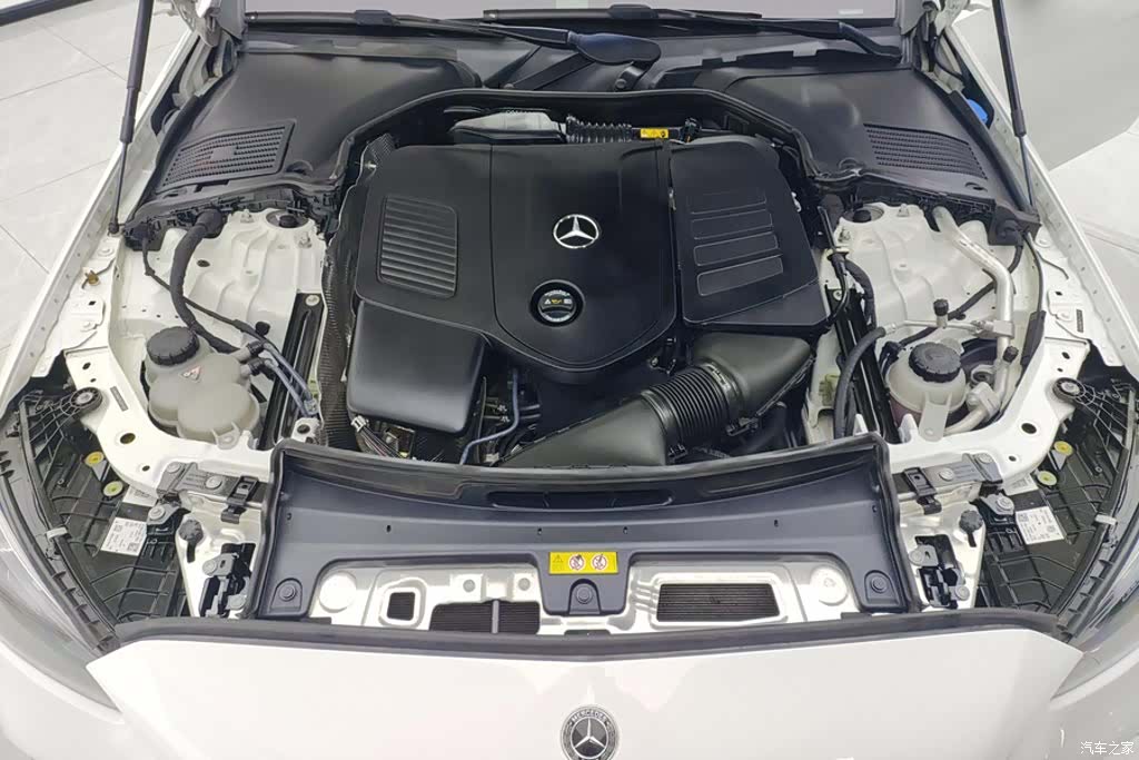 Mercedes-Benz C-Class, 2024 10