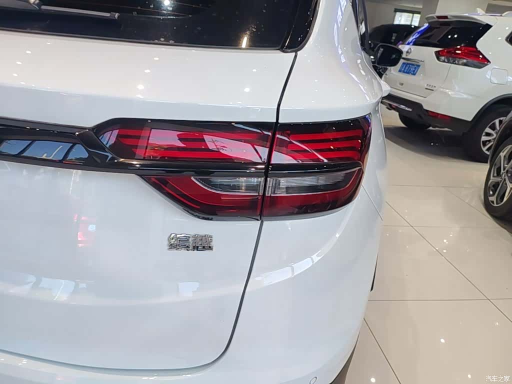 Geely Coolray, 2023 8