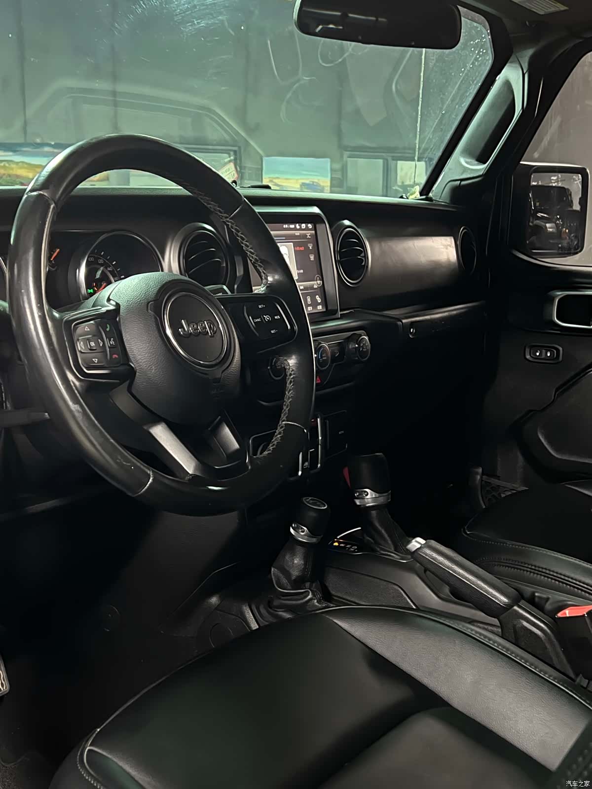 Jeep Wrangler, 2020 13