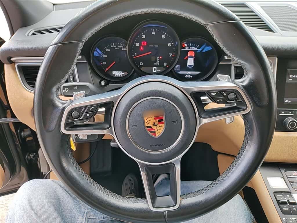 Porsche Macan, 2017 11