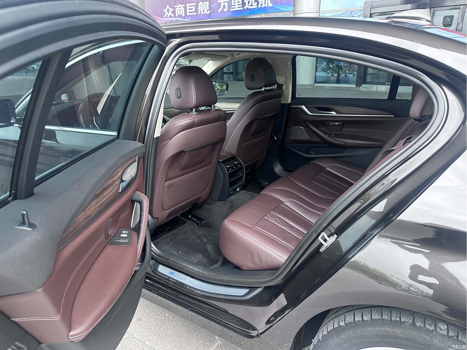 BMW 5 Series, 2019 11