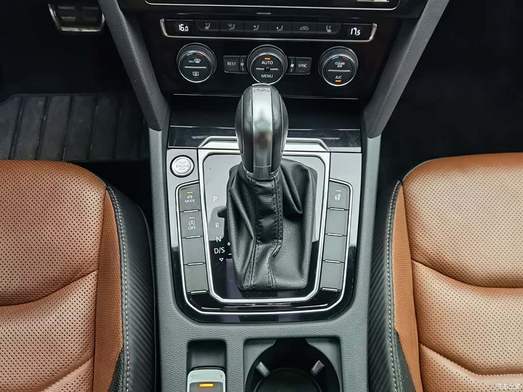 Volkswagen CC, 2019 13