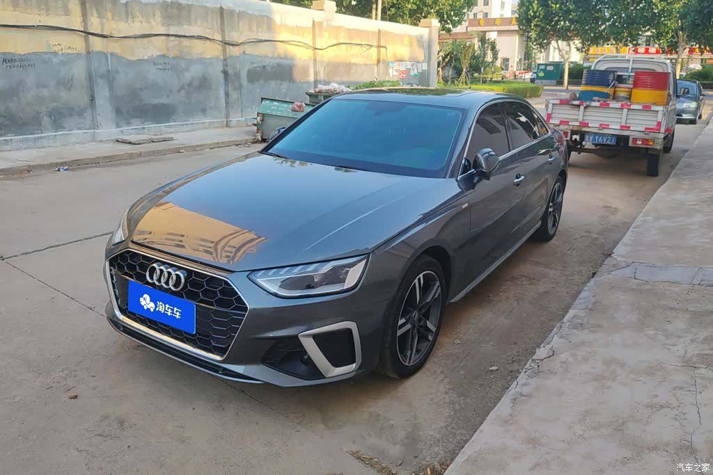 Audi A4L, 2021 1