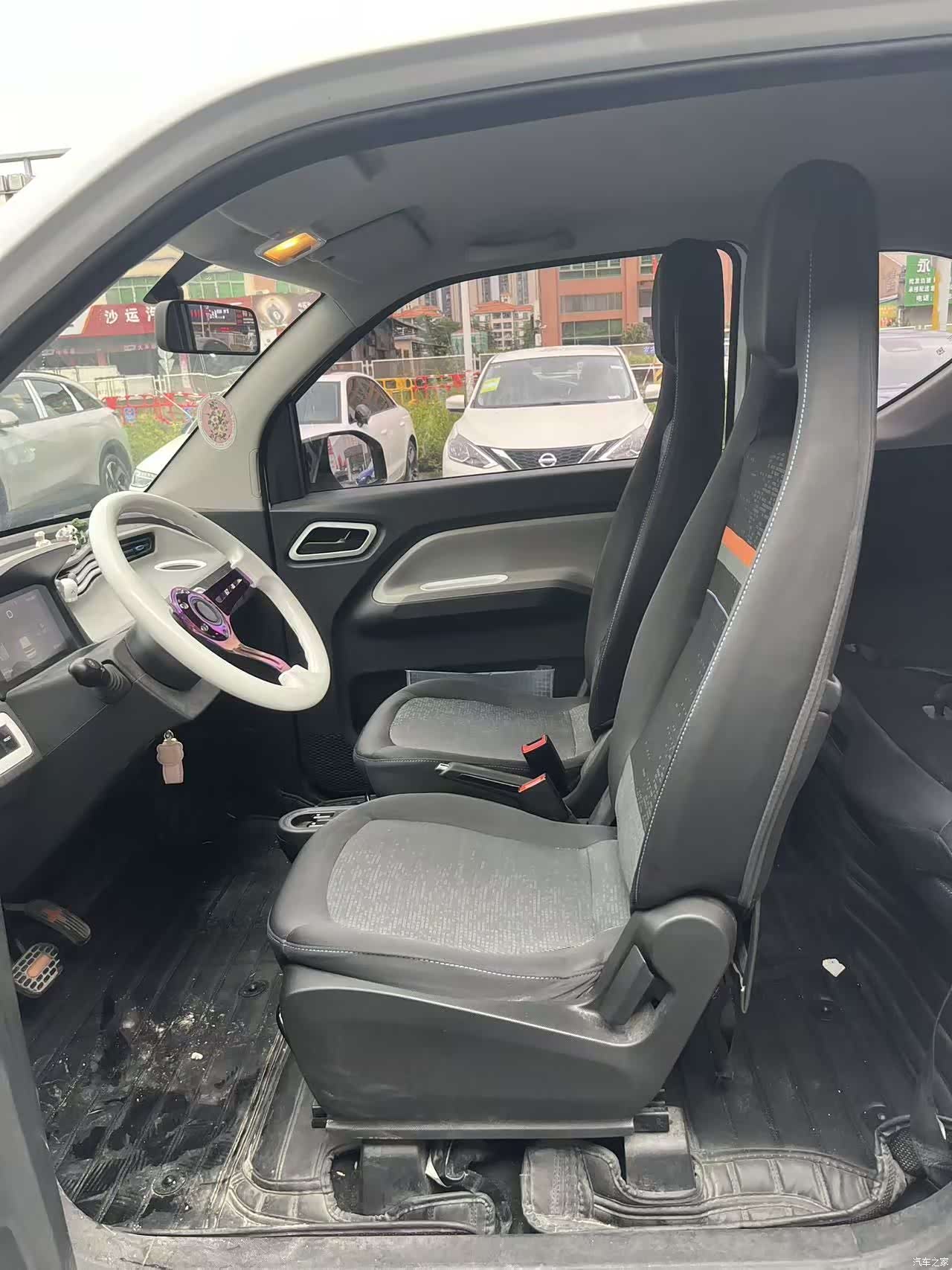 Wuling MINIEV, 2021 все фото