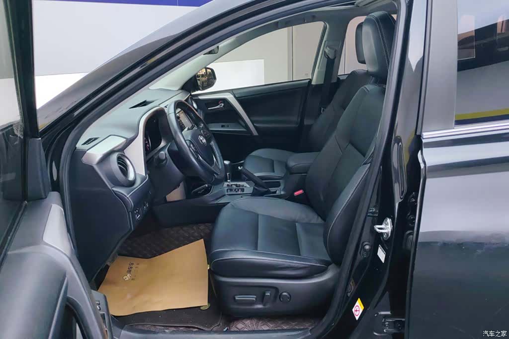 Toyota RAV4, 2018 9
