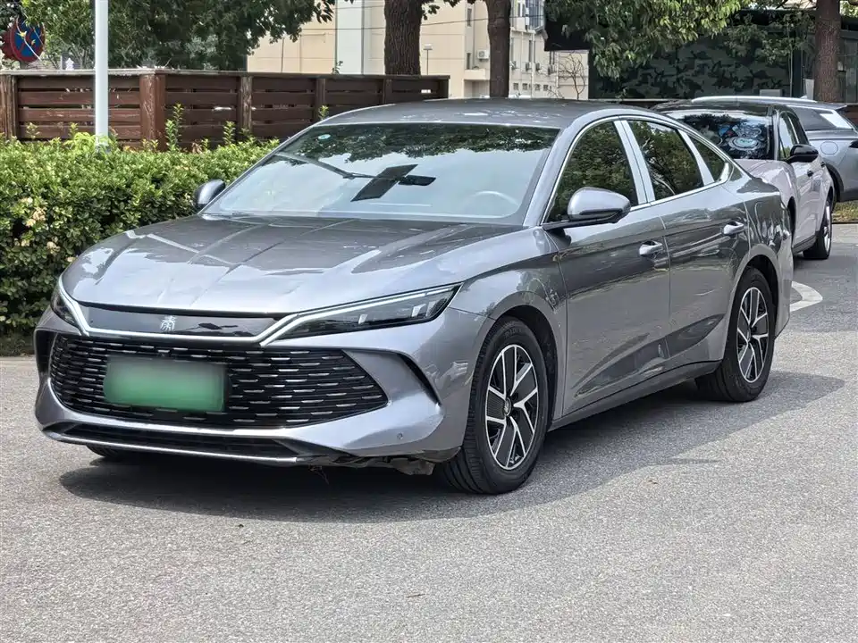 BYD Qin L BYD Qin L