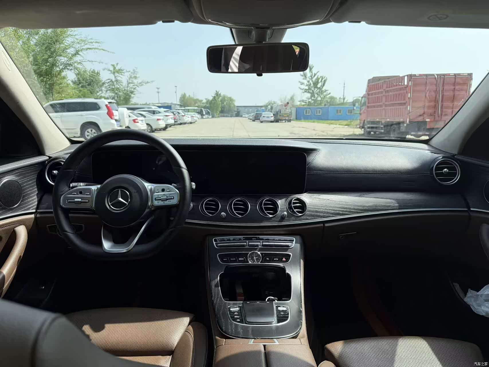 Mercedes-Benz E-Class, 2020 12