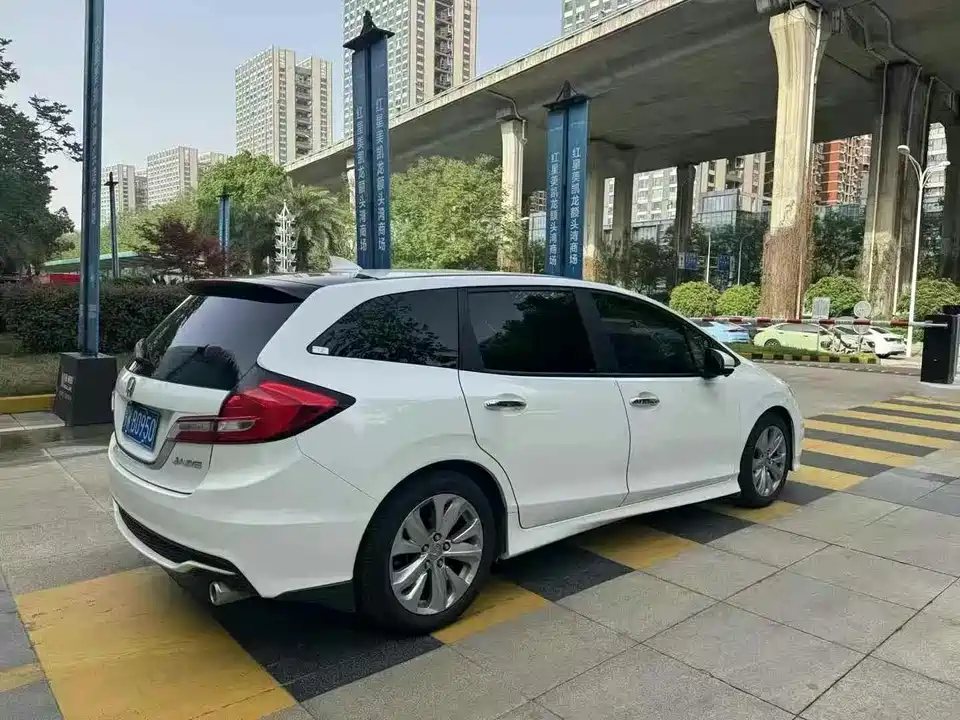 Honda Jade
