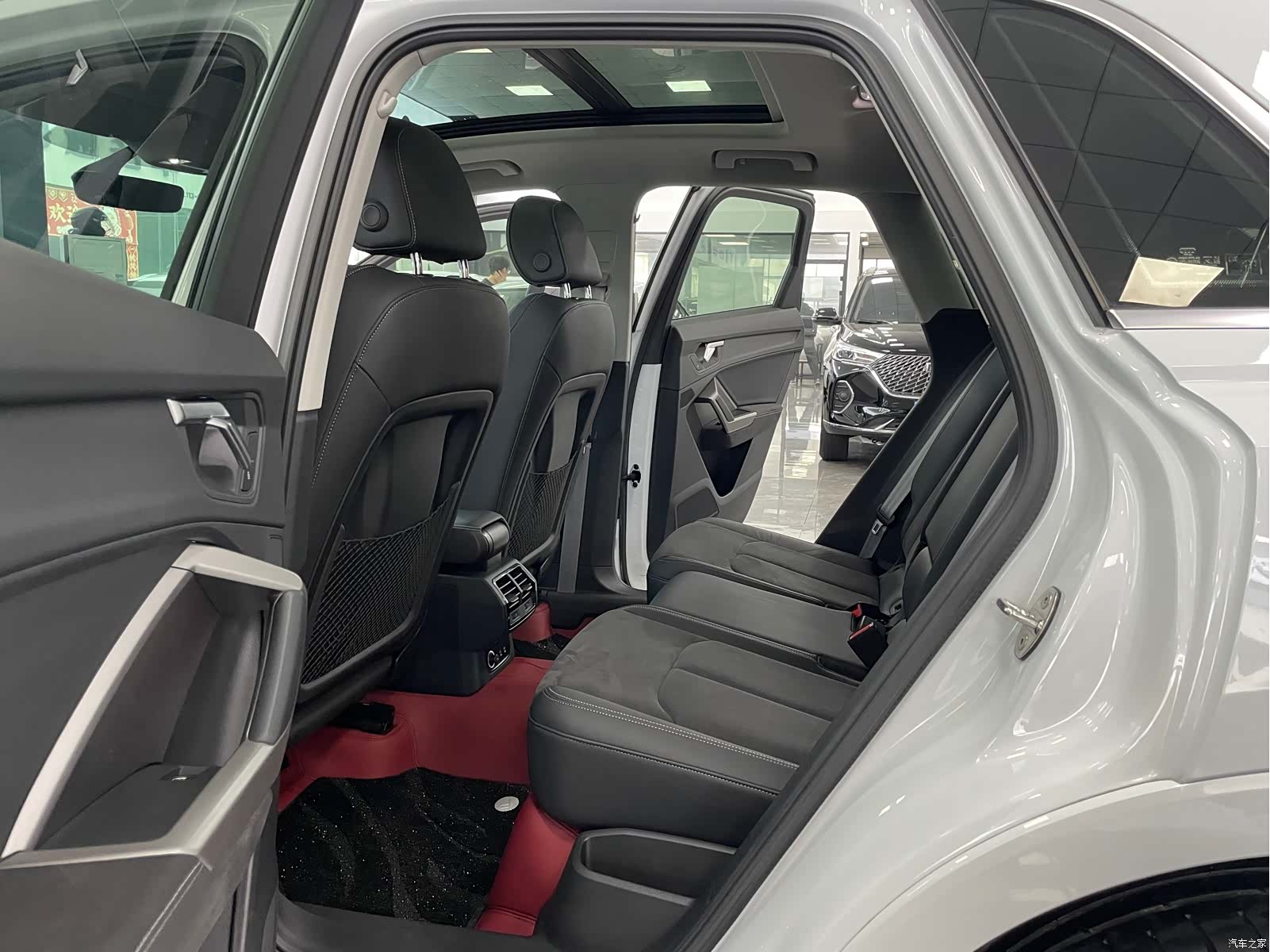 Audi Q3, 2022 6