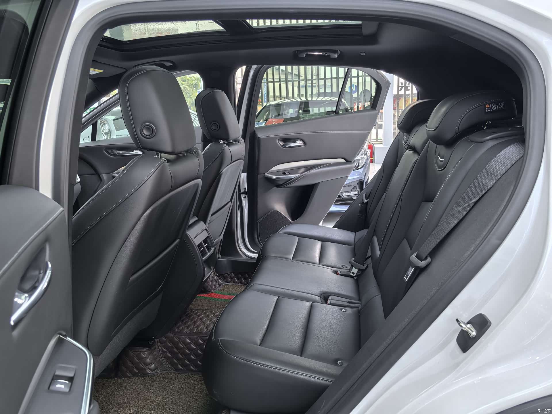 Cadillac XT4, 2021 7