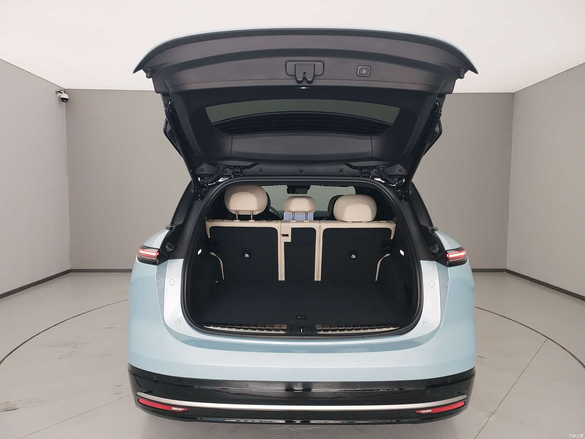 NIO ES6, 2025 6