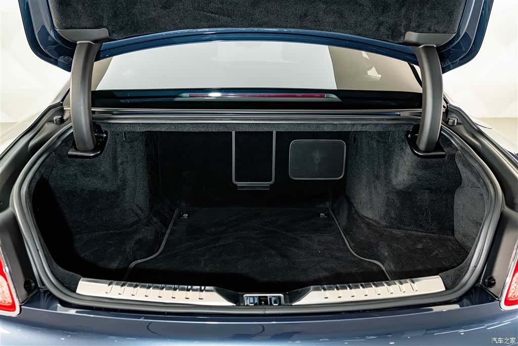 Bentley Flying Spur, 2021 30