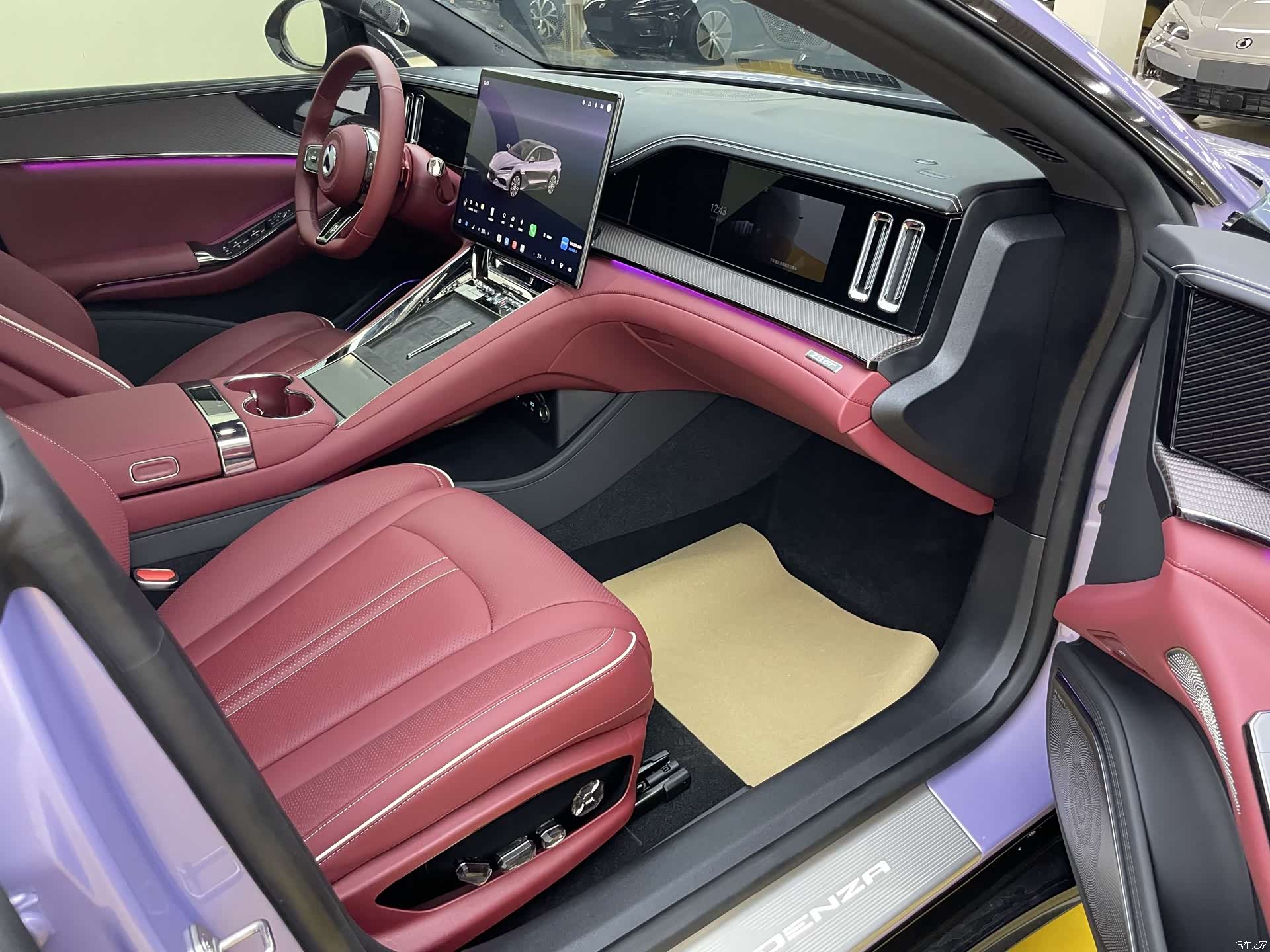 Denza Z9GT, 2026 все фото