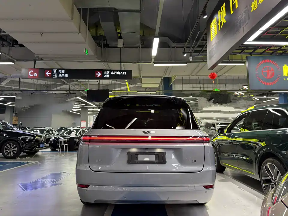 Li Auto Ideal L9