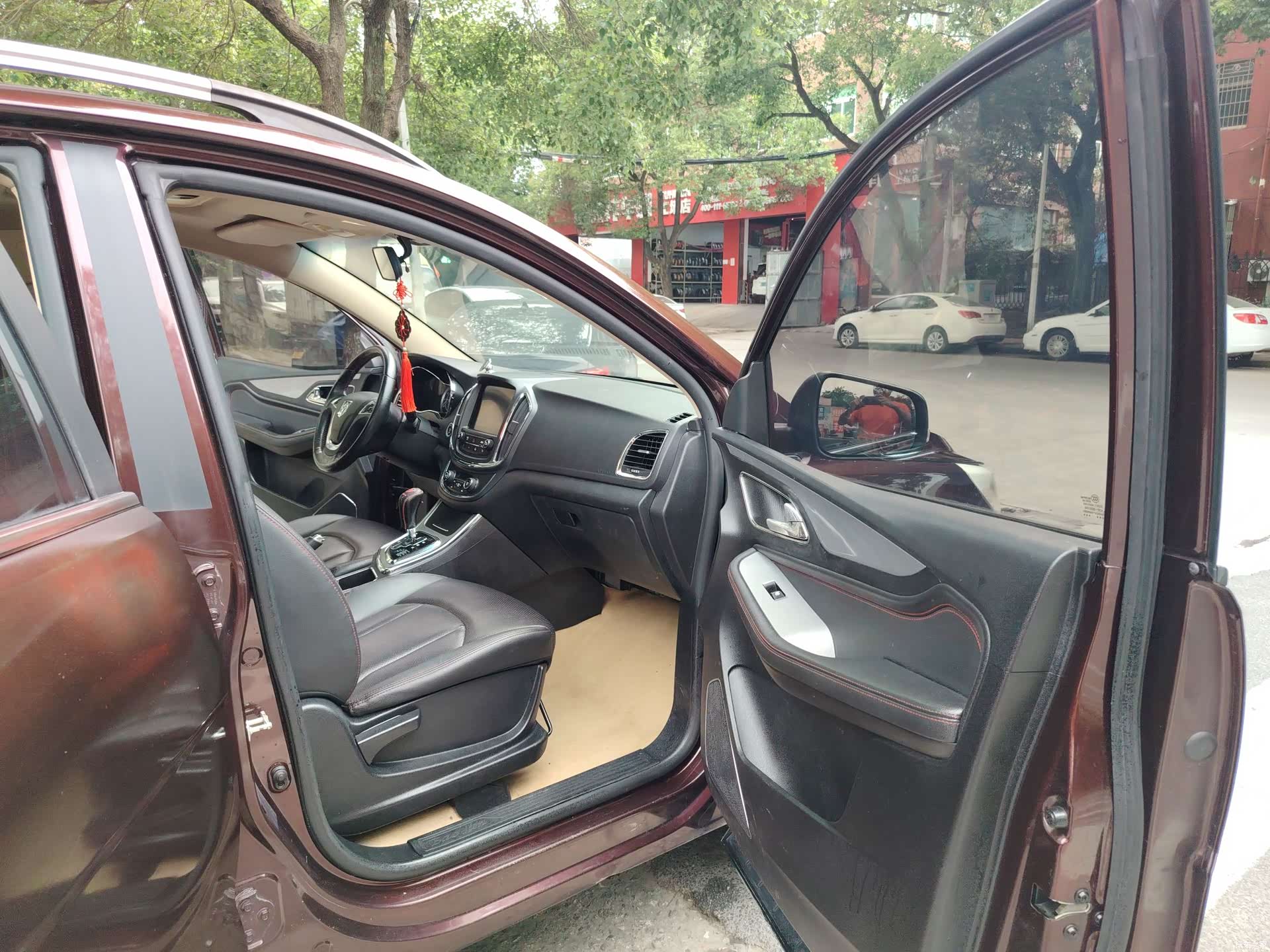 Wuling 560, 2017 8