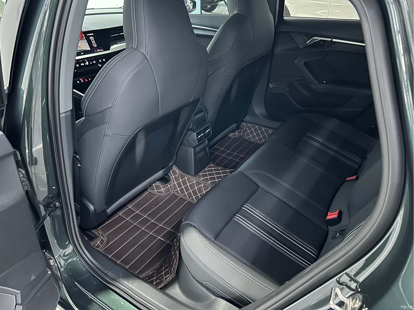 Audi A3, 2023 все фото