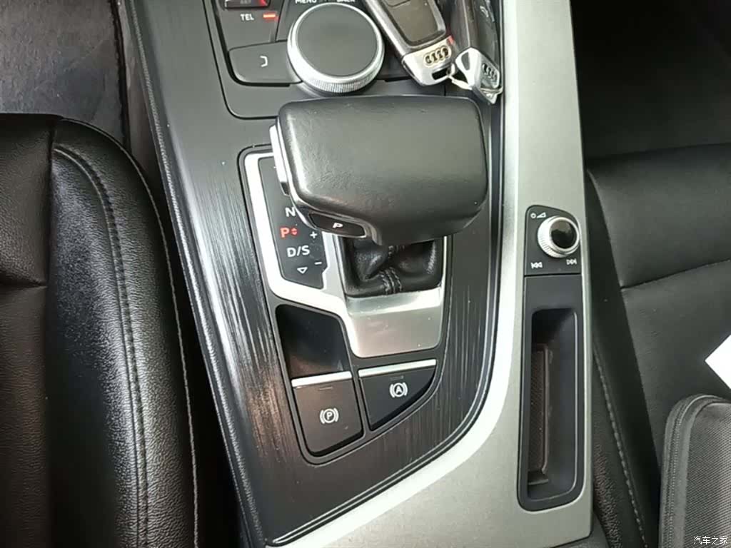 Audi A4L, 2018 14