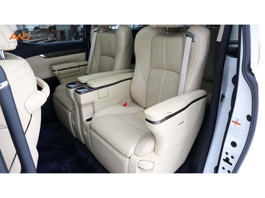 Toyota Alphard, 2018 7