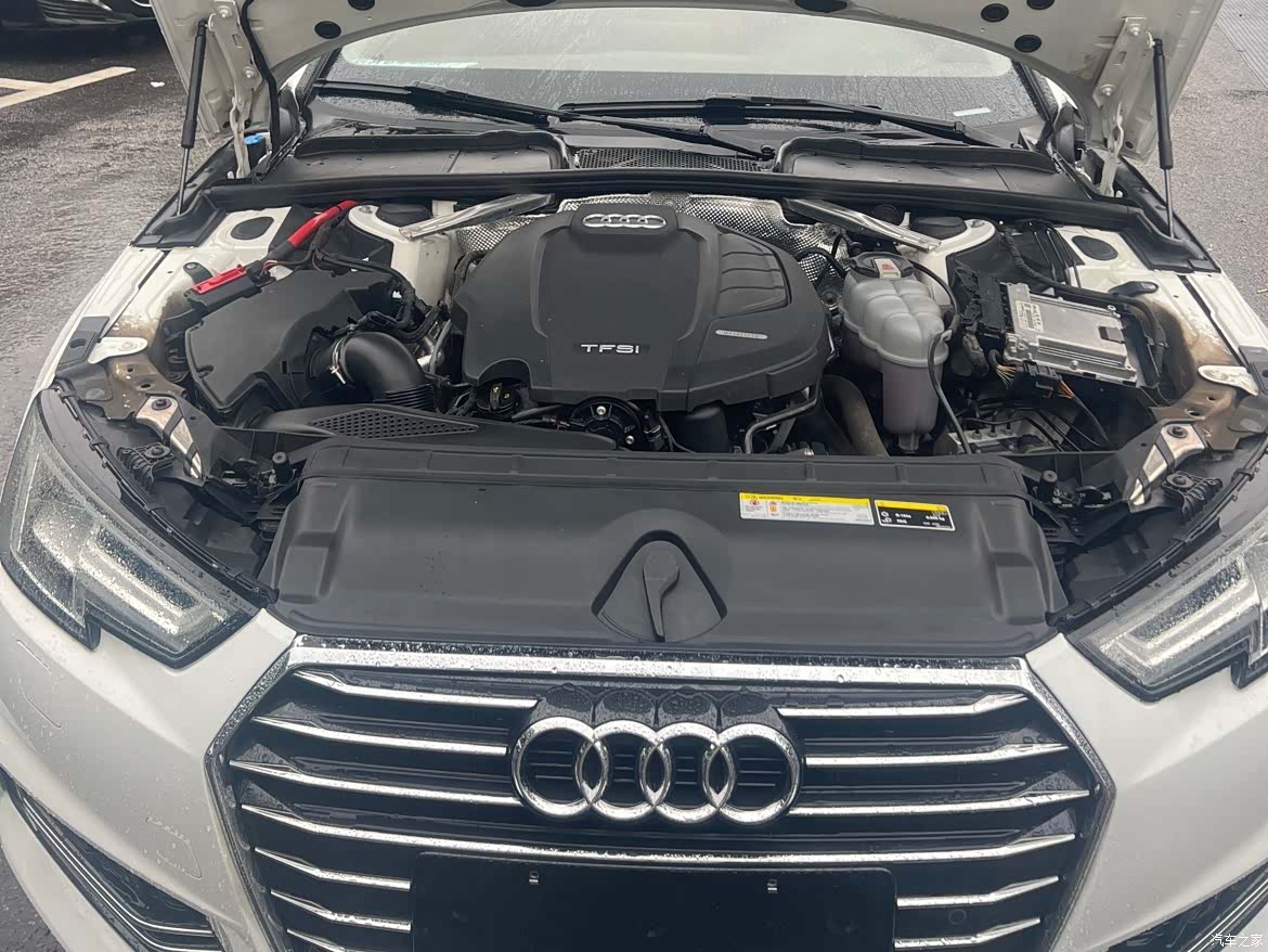 Audi A4L, 2019 14