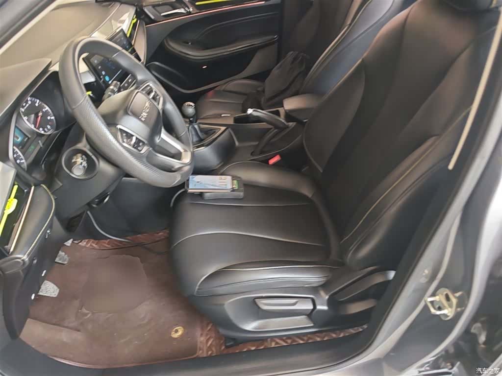 Roewe i5, 2021 15