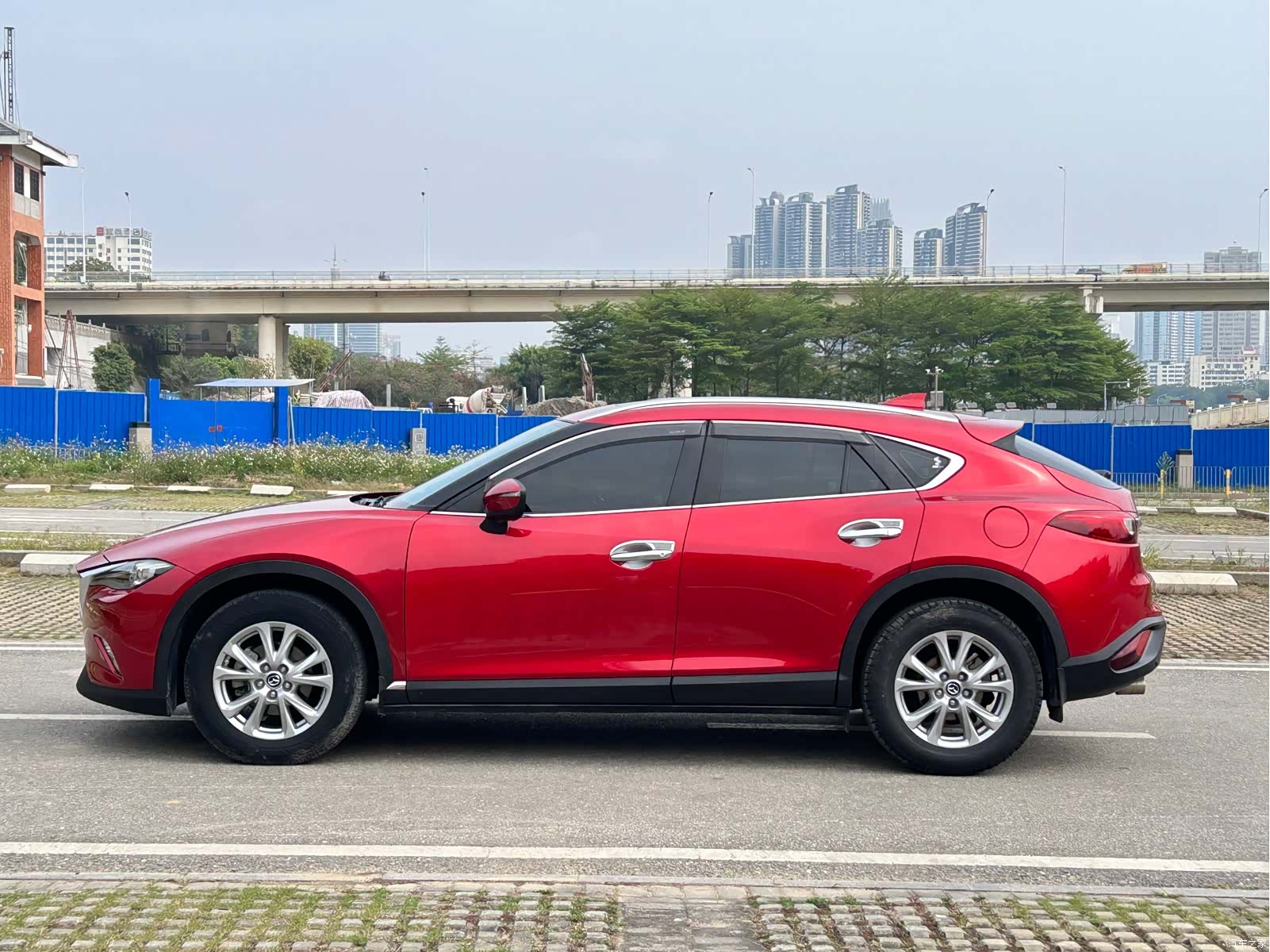 Mazda CX-4, 2017 3