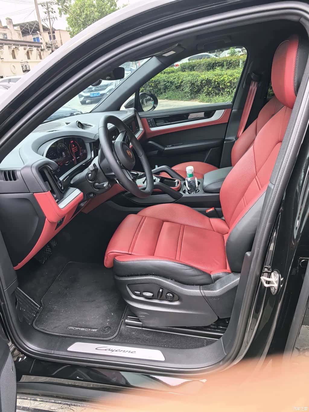 Porsche Cayenne, 2025 4