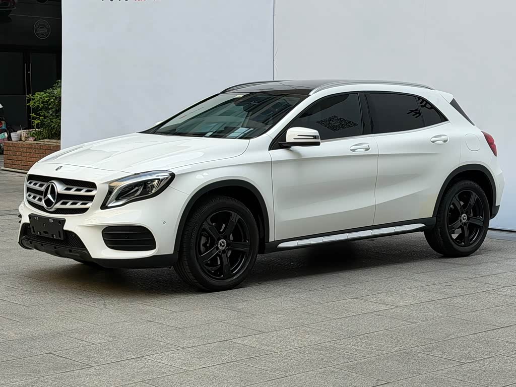 Mercedes-Benz GLA 2019 GLA 200 Fashion
